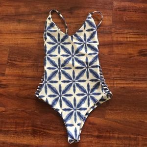 Stone fox swim one piece